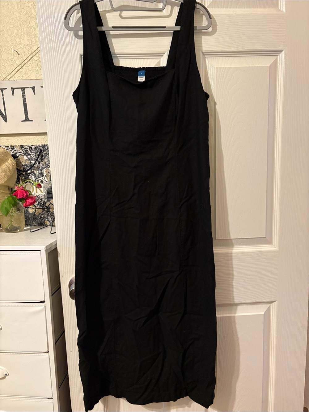 Old Navy Black Sleeveless Maxi Dress
